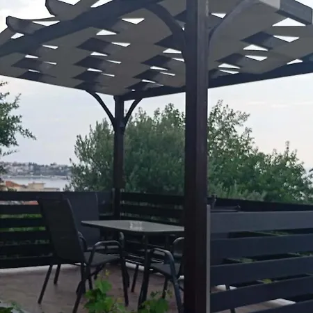 Appartement Goldenrosekavalaview *