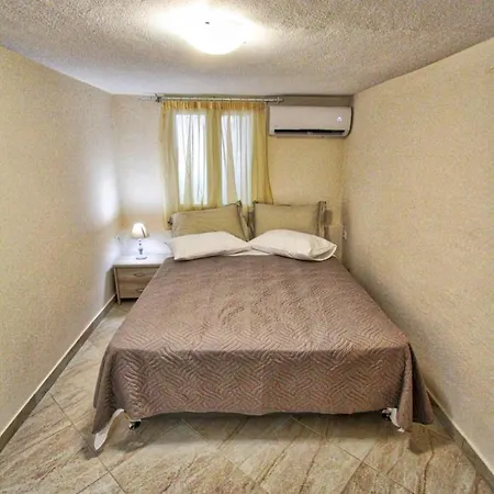 Appartement Goldenrosekavalaview
